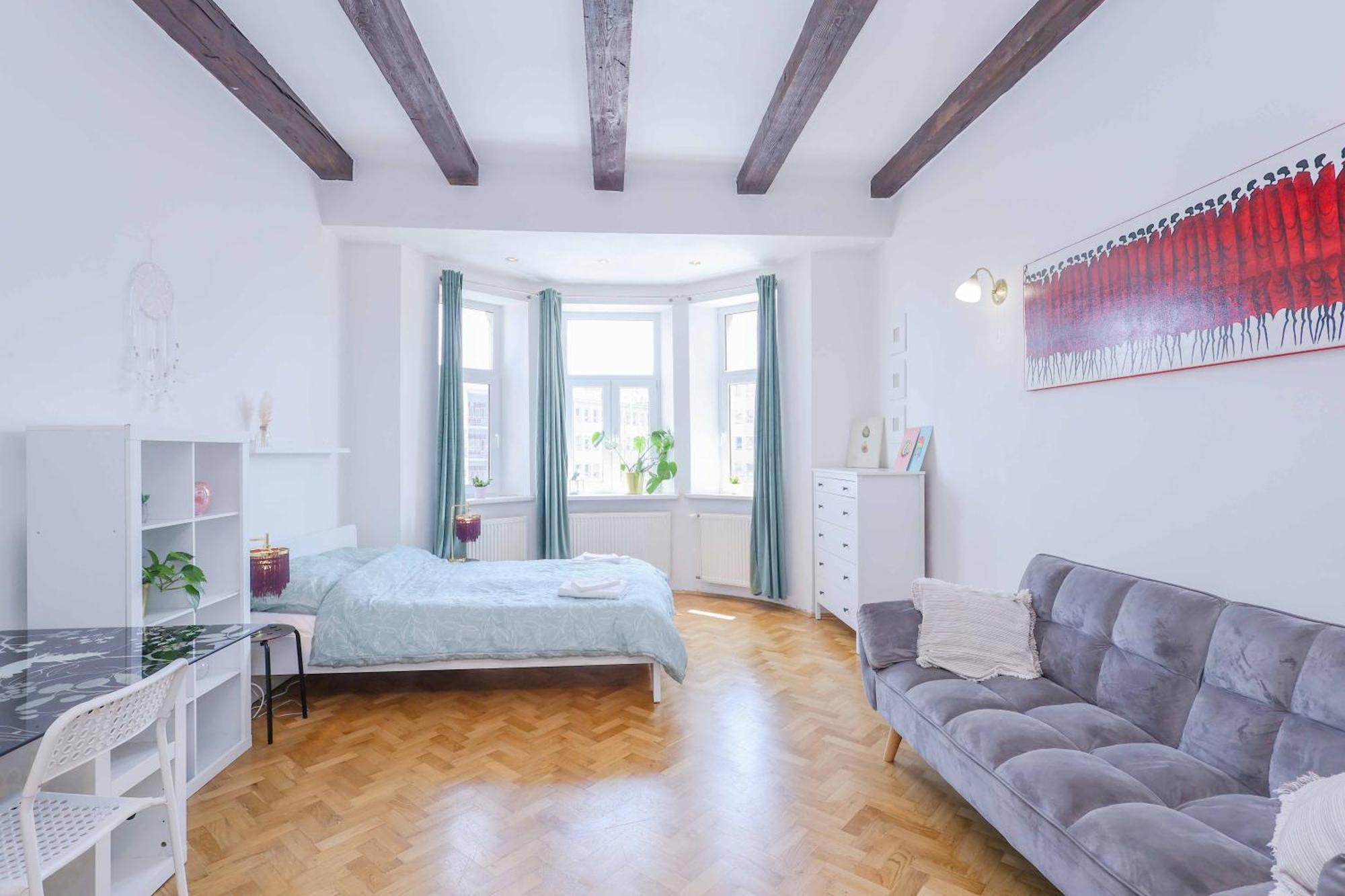 Cozy & Spacious Family Stay Near Train Station Bratislava Esterno foto