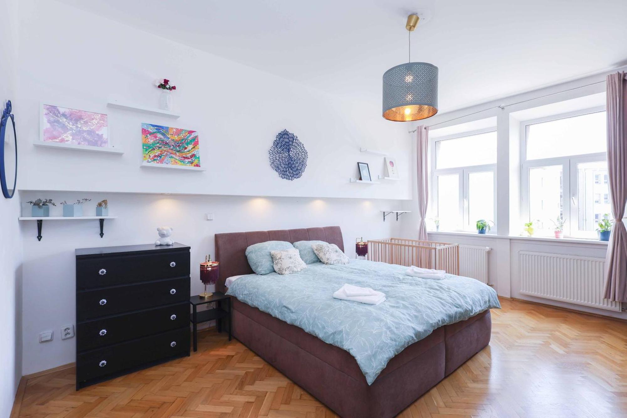 Cozy & Spacious Family Stay Near Train Station Bratislava Esterno foto