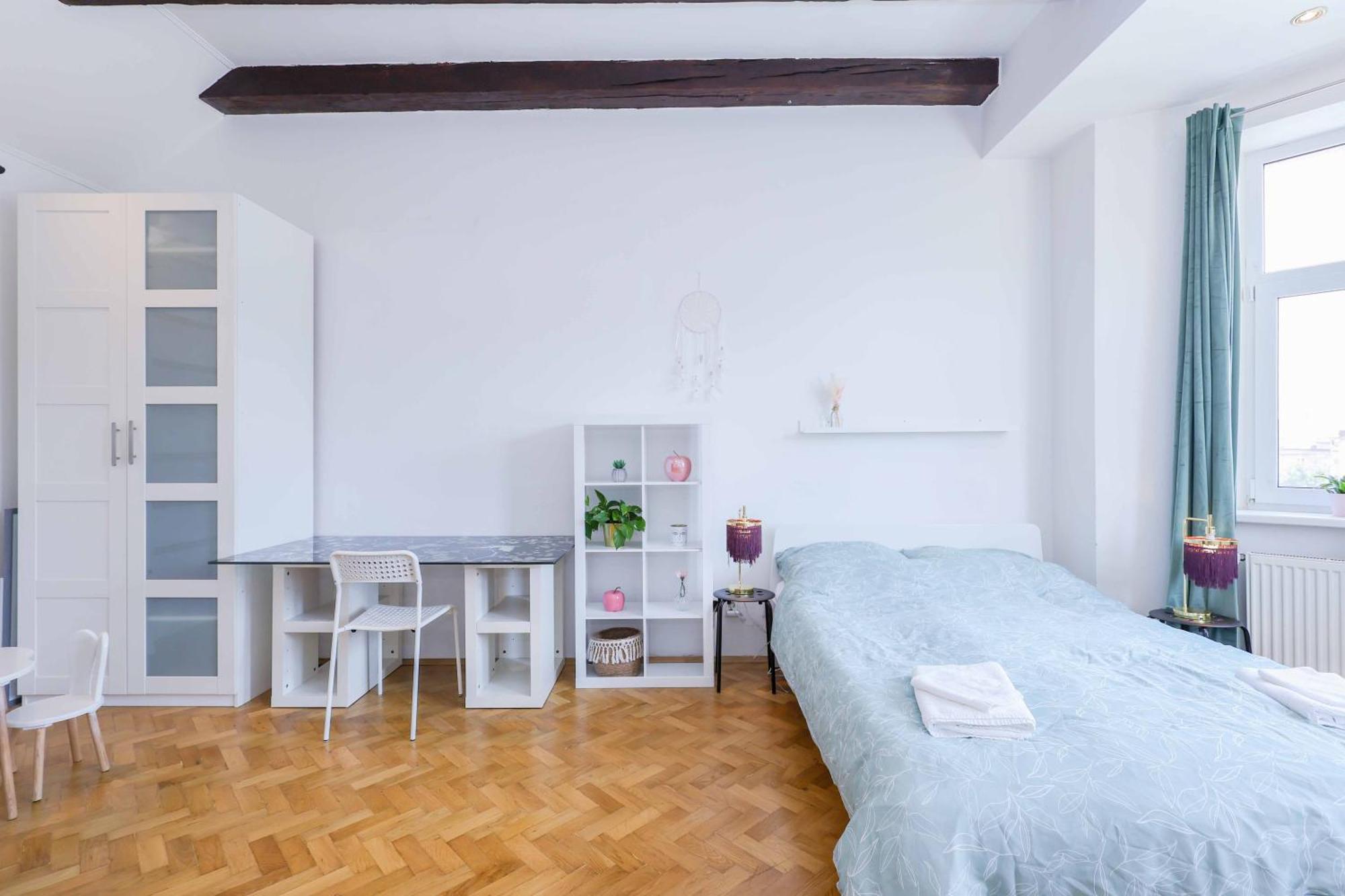 Cozy & Spacious Family Stay Near Train Station Bratislava Esterno foto