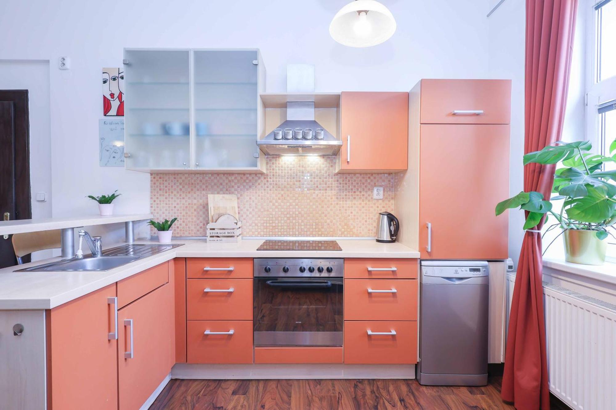 Cozy & Spacious Family Stay Near Train Station Bratislava Esterno foto
